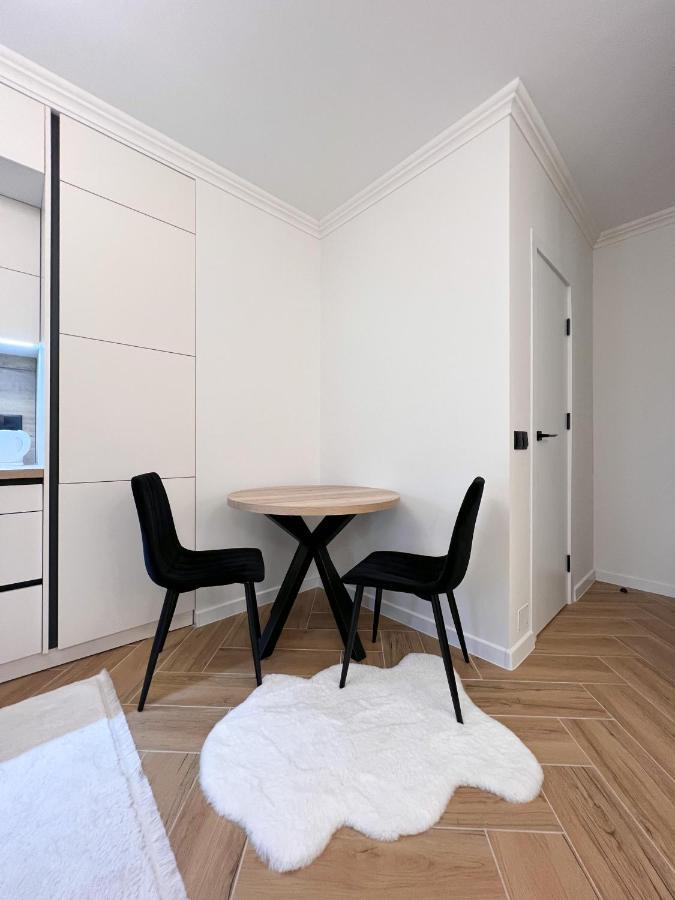 Renthouse Apartments Neoclassic Κισινάου Εξωτερικό φωτογραφία